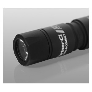 Тактический фонарь Armytek Partner C1 XP-L